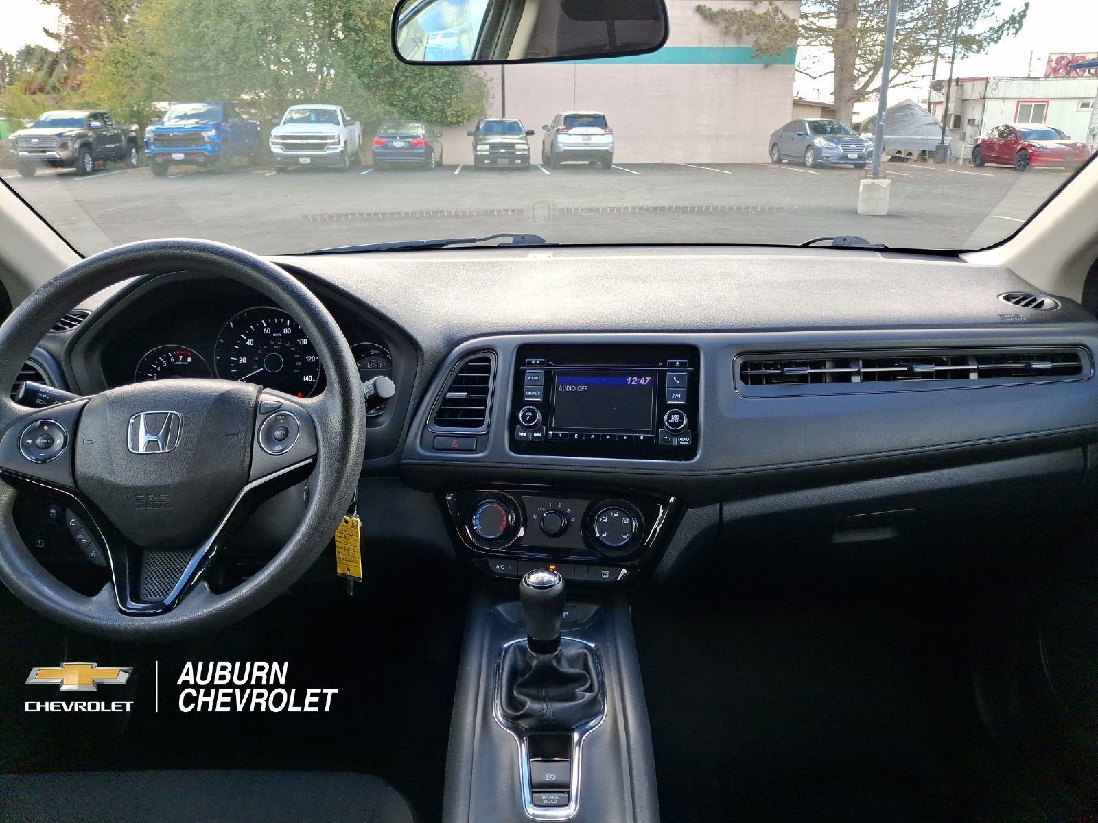 Used 2017 Honda HR-V LX image 9