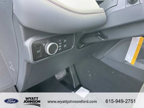 New 2026 Ford Explorer Active RWD image 26