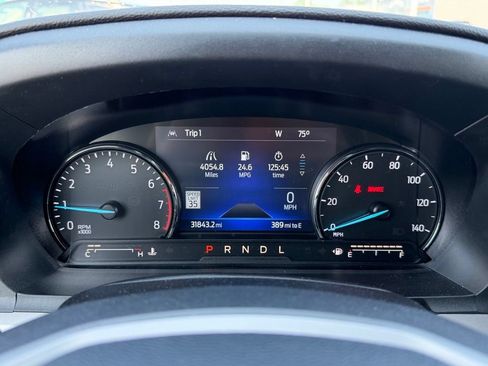 Used 2023 Ford Explorer XLT w/ Equipment Group 202A AWD/4WD image 10
