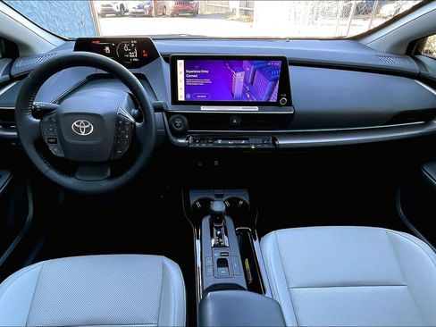 Used 2024 Toyota Prius XLE image 15