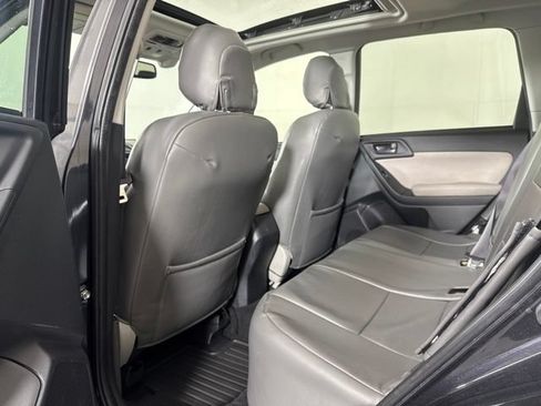 Used 2016 Subaru Forester 2.5i Premium AWD/4WD image 12
