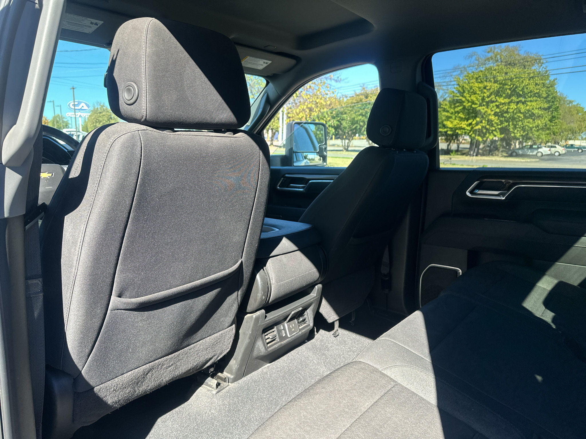 Used 2025 Chevrolet Silverado 3500 LT w/ Safety Package AWD/4WD image 18
