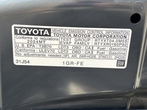 Used 2024 Toyota 4Runner SR5 Premium image 25