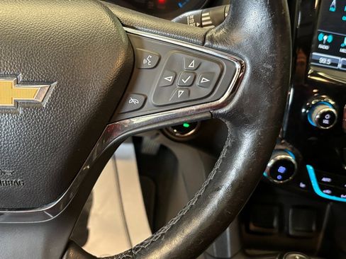 Used 2017 Chevrolet Cruze Premier image 11