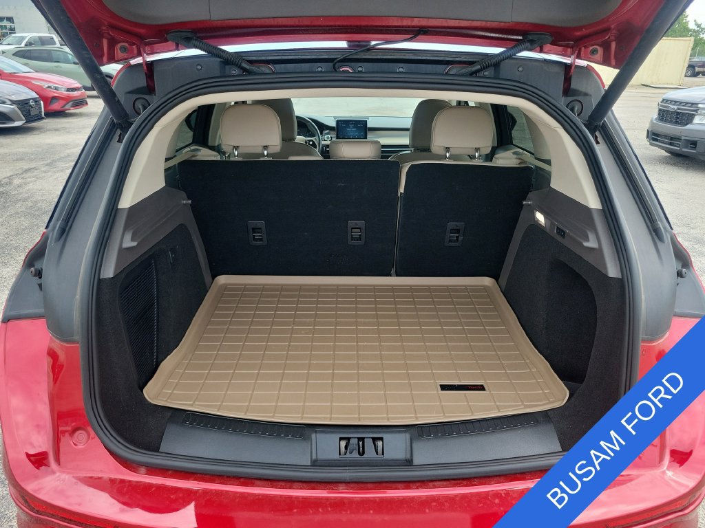 Used 2022 Lincoln Corsair AWD w/ Premium Package image 6
