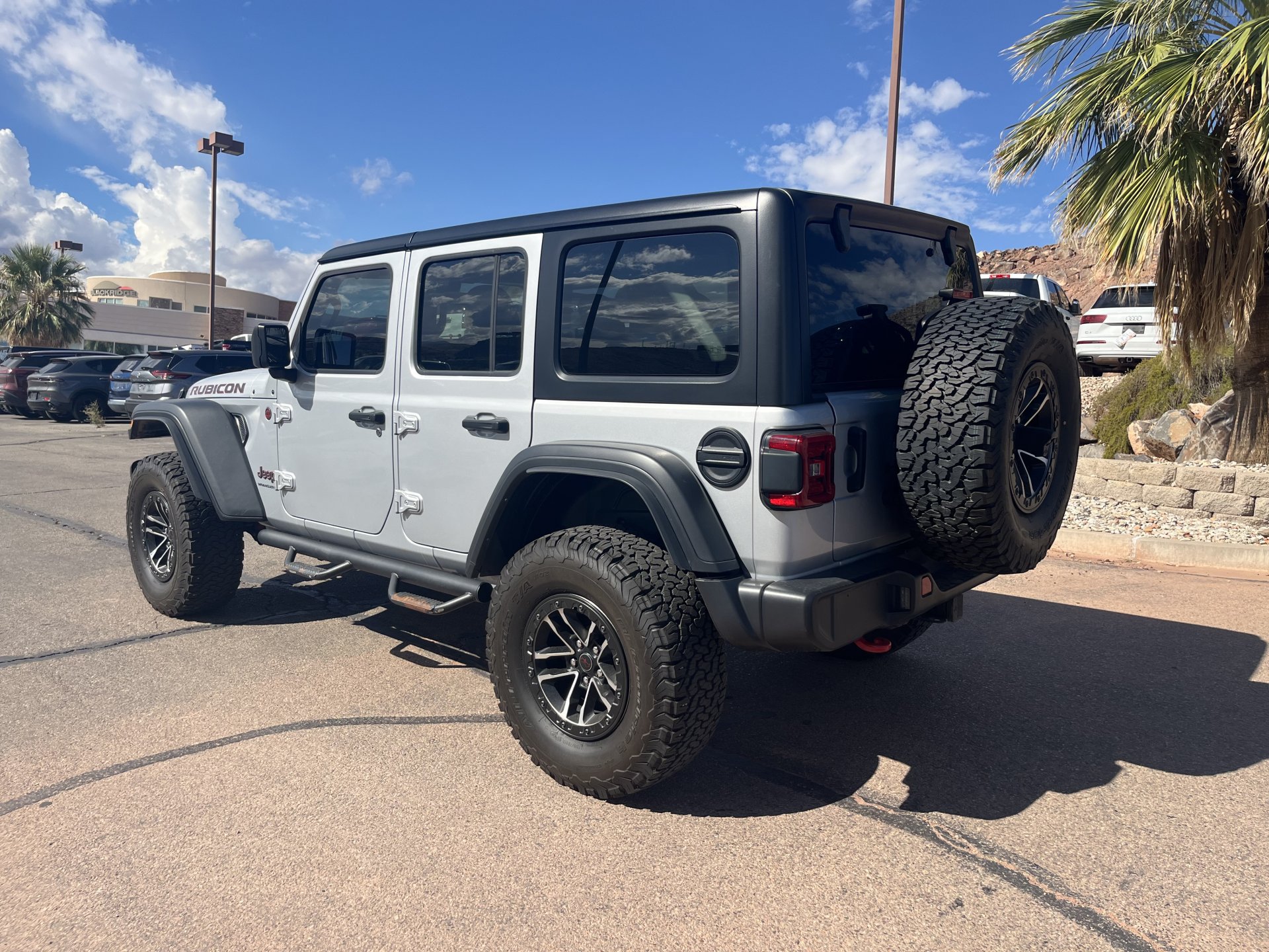 Certified 2024 Jeep Wrangler Unlimited Rubicon w/ XTREMEE 35" Tire Package AWD/4WD image 5