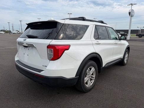 Used 2020 Ford Explorer XLT w/ Comfort Package AWD/4WD image 5