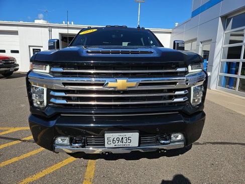 Used 2021 Chevrolet Silverado 3500 High Country AWD/4WD image 2