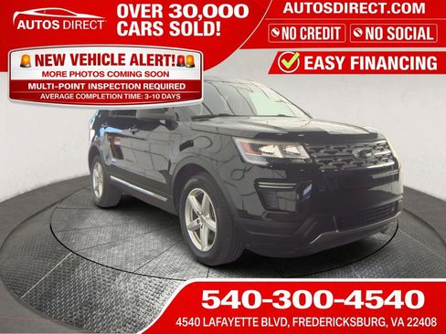 Used 2019 Ford Explorer XLT FWD image 1