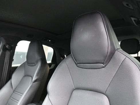 Certified 2024 Porsche Cayenne Coupe image 15