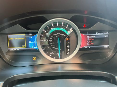 Used 2013 Ford Explorer XLT image 38