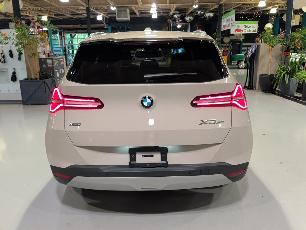 Certified 2025 BMW X3 xDrive30i w/ Premium Package AWD/4WD image 13