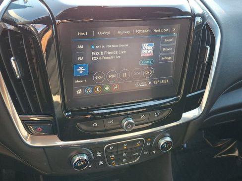 Used 2023 Chevrolet Traverse LT AWD/4WD image 17