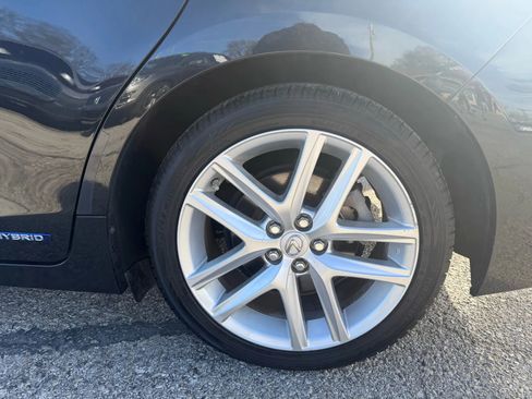 Used 2017 Lexus CT 200h w/ Navigation System Package image 23