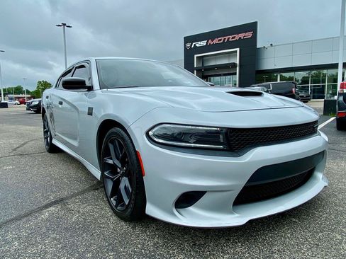 Used 2022 Dodge Charger GT w/ Blacktop Package RWD image 2
