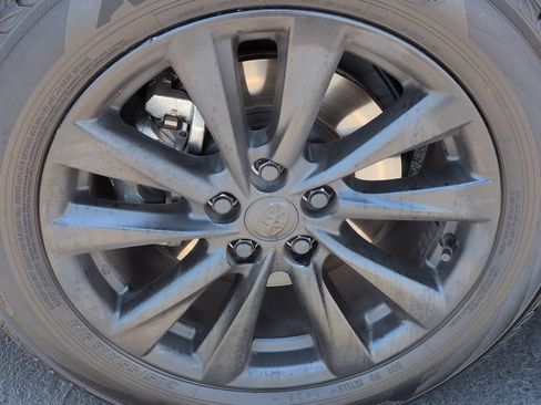 Used 2025 Toyota Corolla SE w/ SE Package FWD image 13