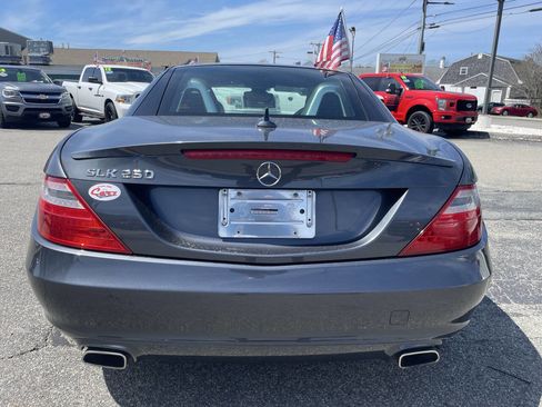Used 2015 Mercedes-Benz SLK 250 image 7