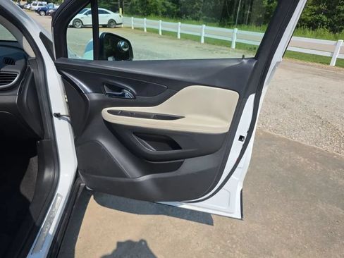 Used 2018 Buick Encore Preferred FWD image 40