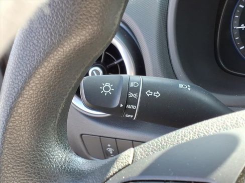 Used 2022 Hyundai Kona SEL image 18