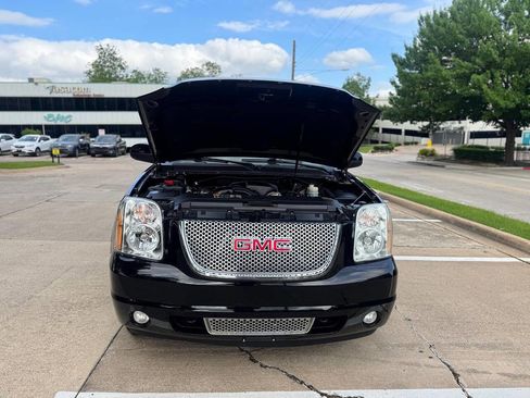 Used 2012 GMC Yukon Denali AWD/4WD image 36