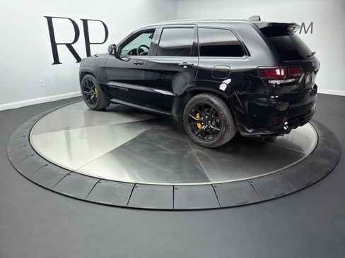 Used 2020 Jeep Grand Cherokee Trackhawk AWD/4WD image 4