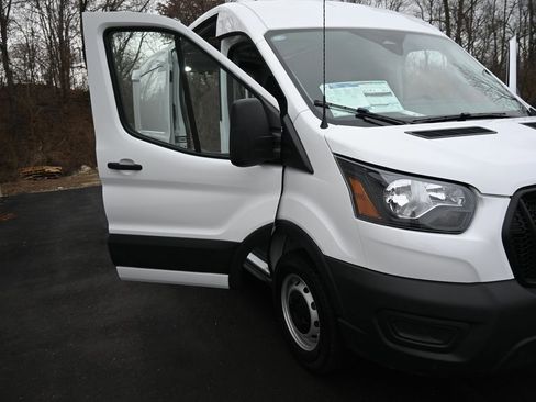 New 2026 Ford Transit 250 148 Medium Roof w/ Load Area Protection Package RWD image 74