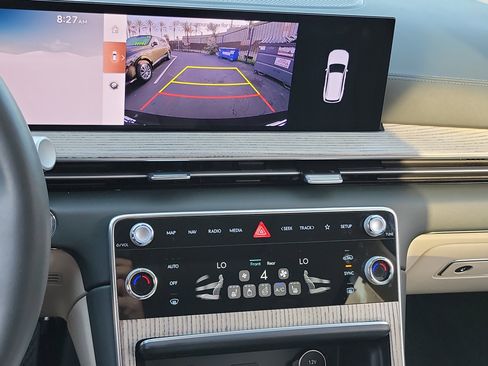 Certified 2025 Genesis GV80 2.5T Select image 12