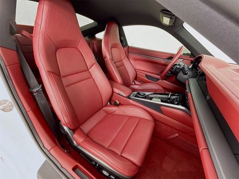 Used 2022 Porsche 911 Carrera image 29