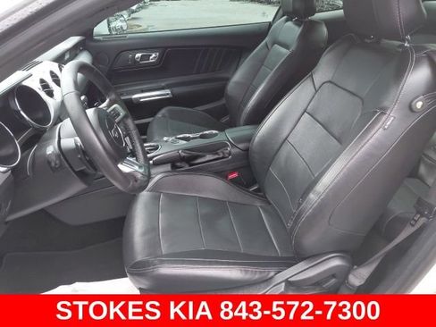 Used 2017 Ford Mustang GT Premium RWD image 24