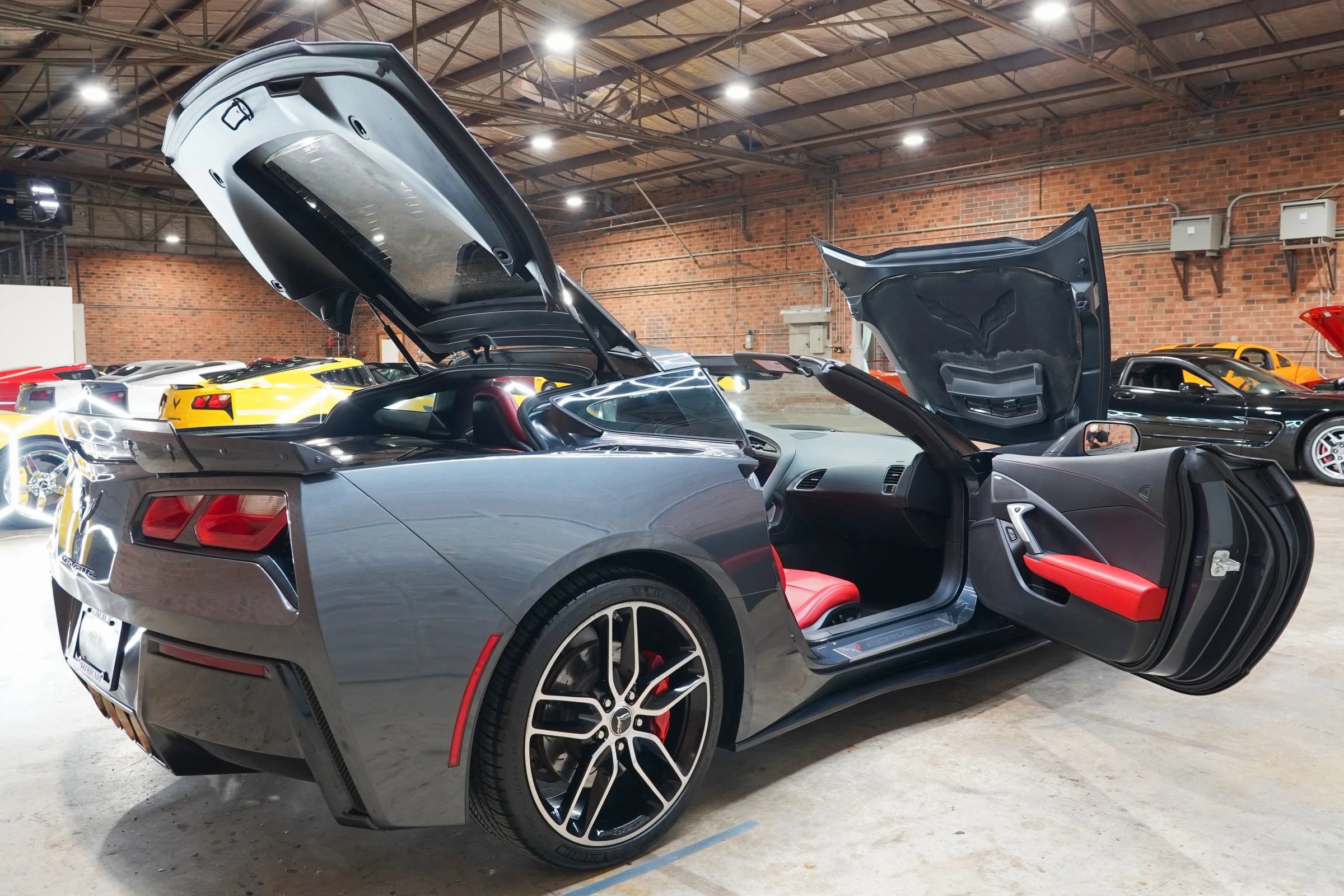 Used 2017 Chevrolet Corvette Stingray Coupe RWD image 28