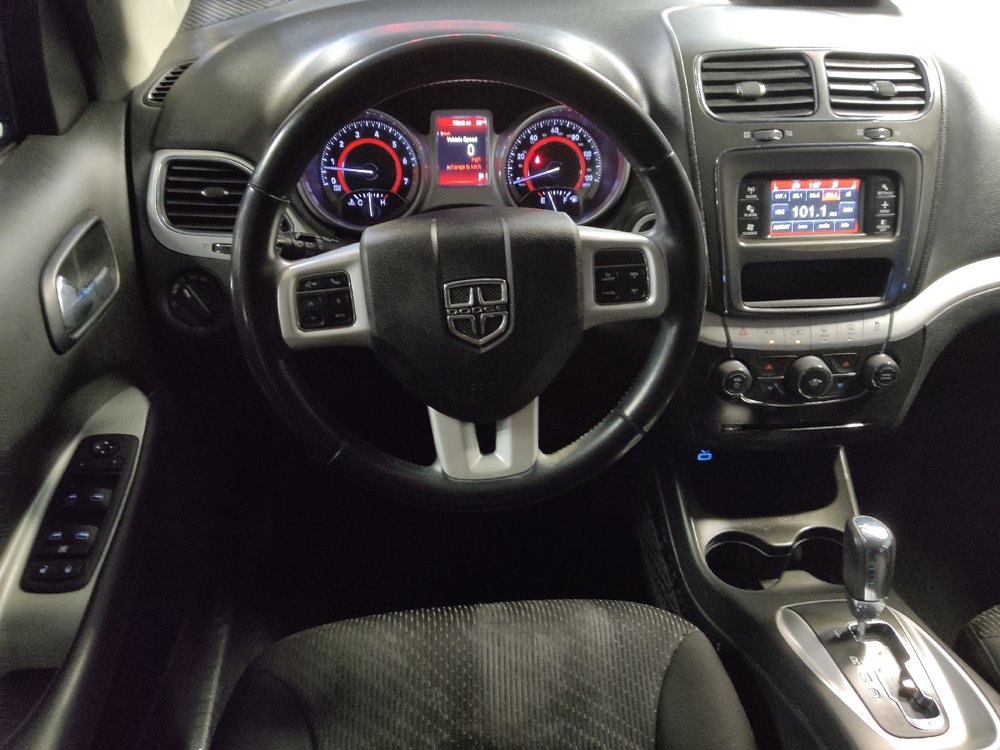 Used 2020 Dodge Journey SE w/ SE Popular Equipment Group FWD image 22