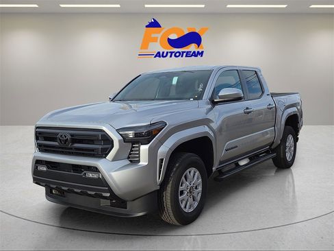 New 2026 Toyota Tacoma SR5 image 1