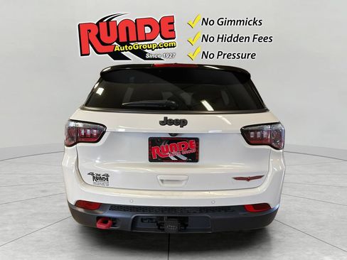 Used 2018 Jeep Compass Trailhawk w/ Leather Interior Group AWD/4WD image 5