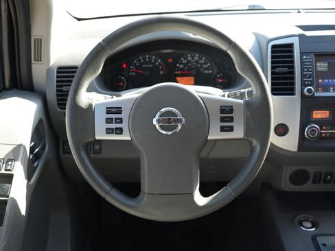 Used 2021 Nissan Frontier SV w/ Midnight Edition Floor Mats image 19