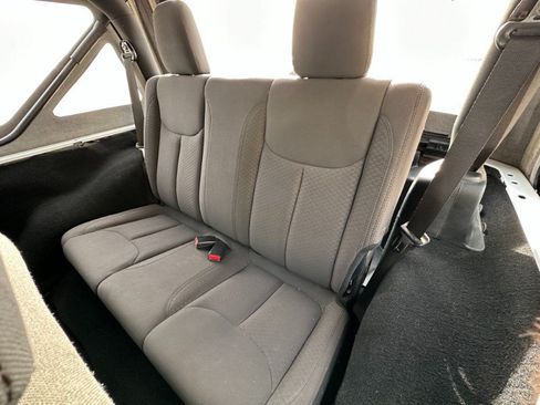 Used 2018 Jeep Wrangler Sport AWD/4WD image 14