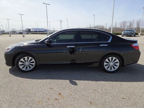Used 2015 Honda Accord Touring image 15