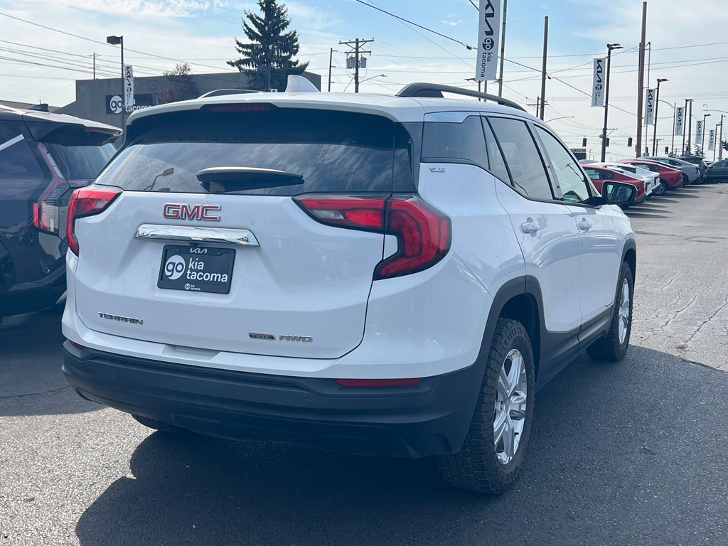 Used 2018 GMC Terrain SLE AWD/4WD image 7