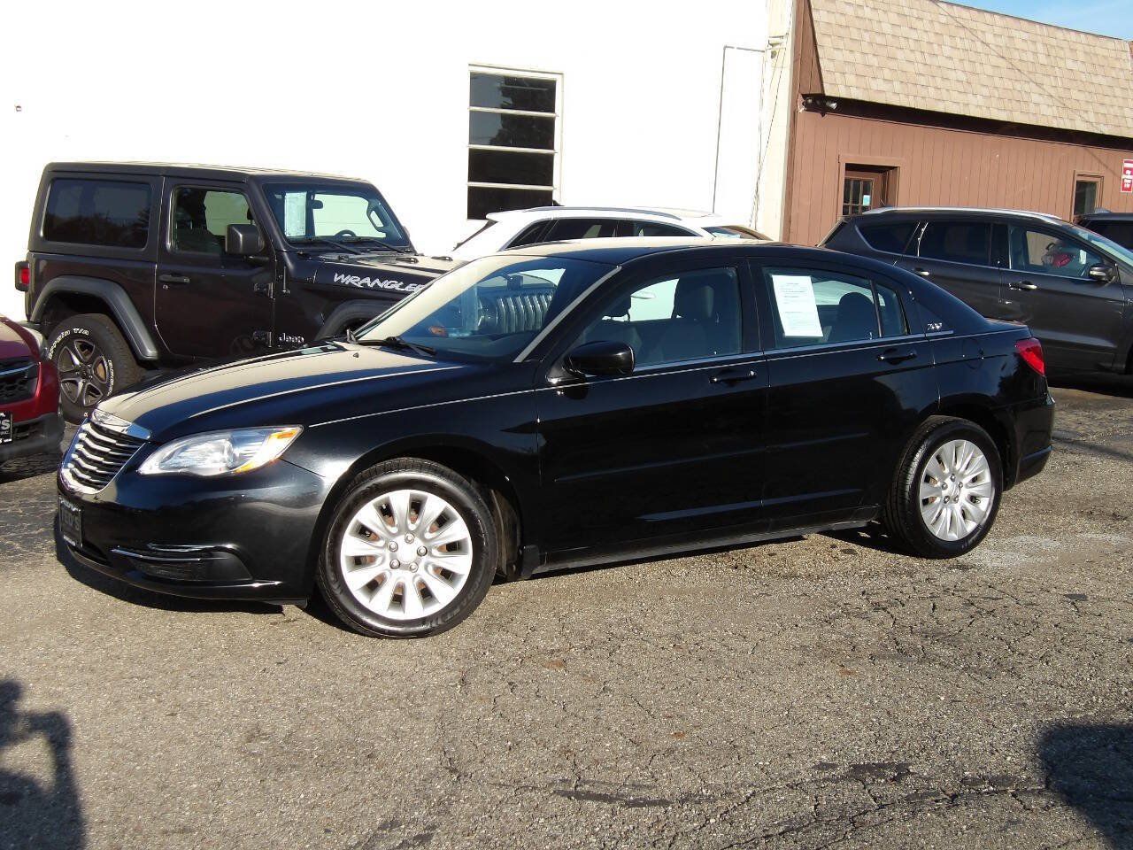 Used 2013 Chrysler 200 LX FWD image 2