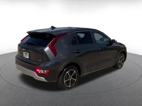 Used 2026 Kia Niro LX FWD image 13