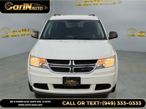 Used 2018 Dodge Journey SE w/ Popular Equipment Group image 2