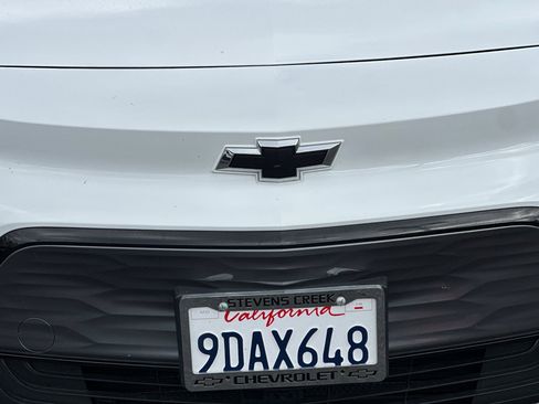 Used 2022 Chevrolet Bolt EUV LT w/ Convenience Package image 44