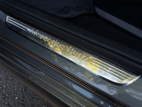 Used 2021 Mercedes-Benz E 350 4MATIC Sedan w/ Premium Package image 20