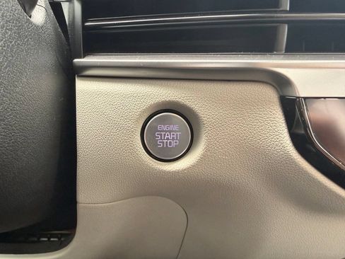 Used 2024 Kia Sorento S w/ Panoramic Sunroof Package FWD image 20