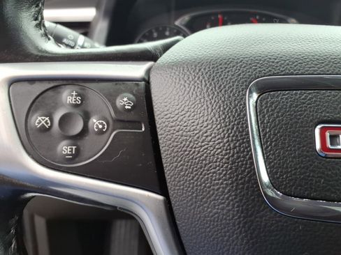 Used 2020 GMC Acadia SLT w/ Premium Package image 23