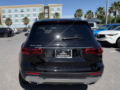 Used 2025 Mercedes-Benz GLB 250 image 16