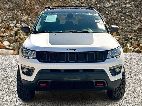Used 2018 Jeep Compass Trailhawk image 3