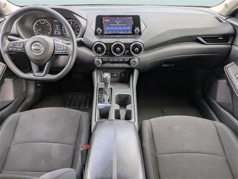 Used 2024 Nissan Sentra S image 14