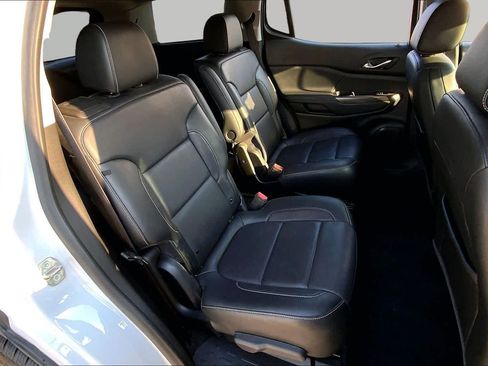 Used 2020 GMC Acadia SLT w/ Premium Package FWD image 20