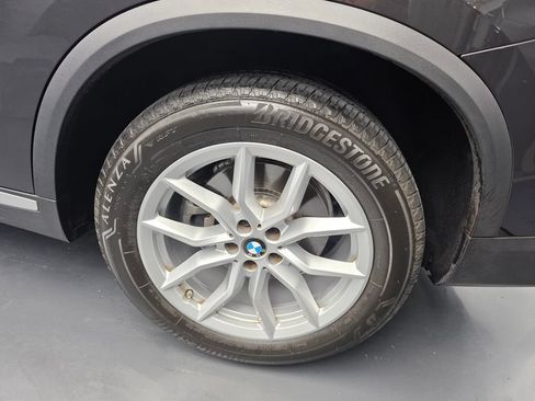Used 2021 BMW X5 xDrive40i w/ Premium Package AWD/4WD image 17