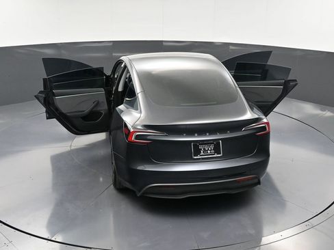 Used 2024 Tesla Model 3 Standard Range image 34